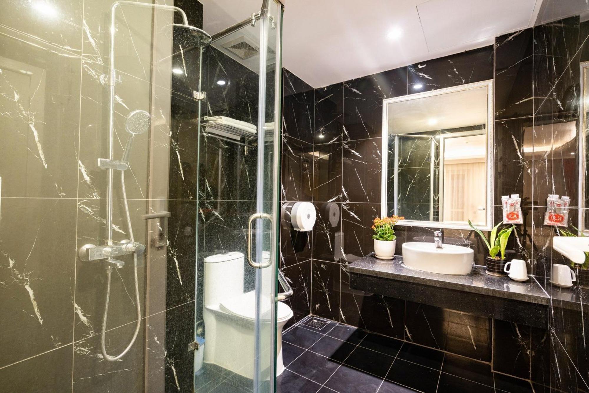 Kieu Anh Hotel - 81 Trung Kinh - By Bay Luxury Hanoi Zewnętrze zdjęcie